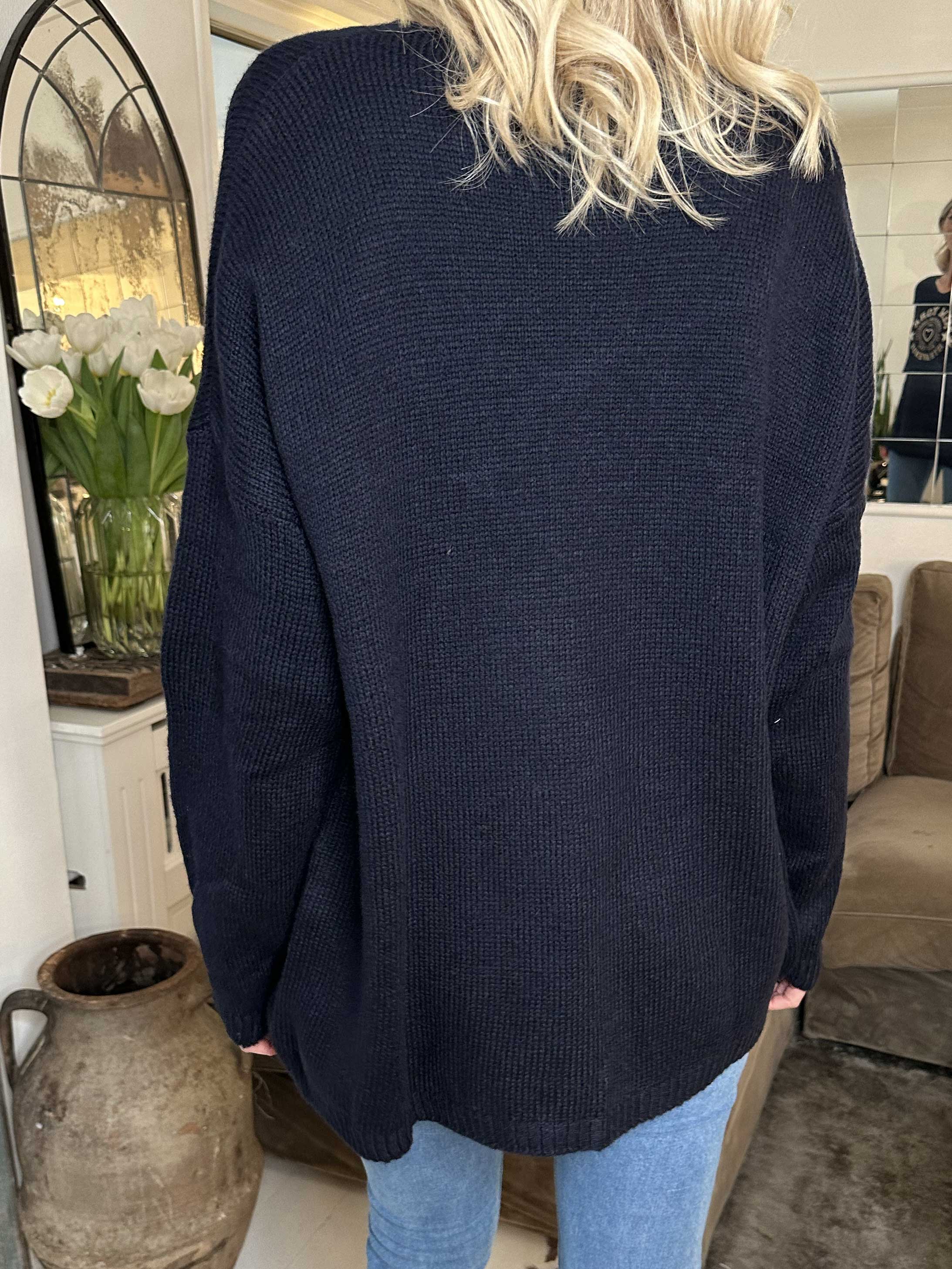 Achilla - Strikbluse med guld print foran